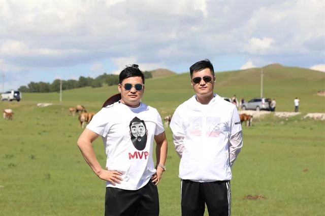 乾港集團高層草原自駕游 乾港集團高層草原自駕游