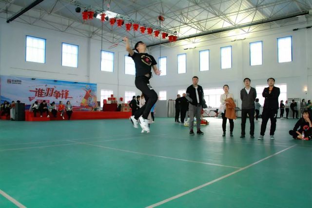 乾港集團(tuán)第一屆羽毛球比賽 乾港集團(tuán)第一屆羽毛球比賽